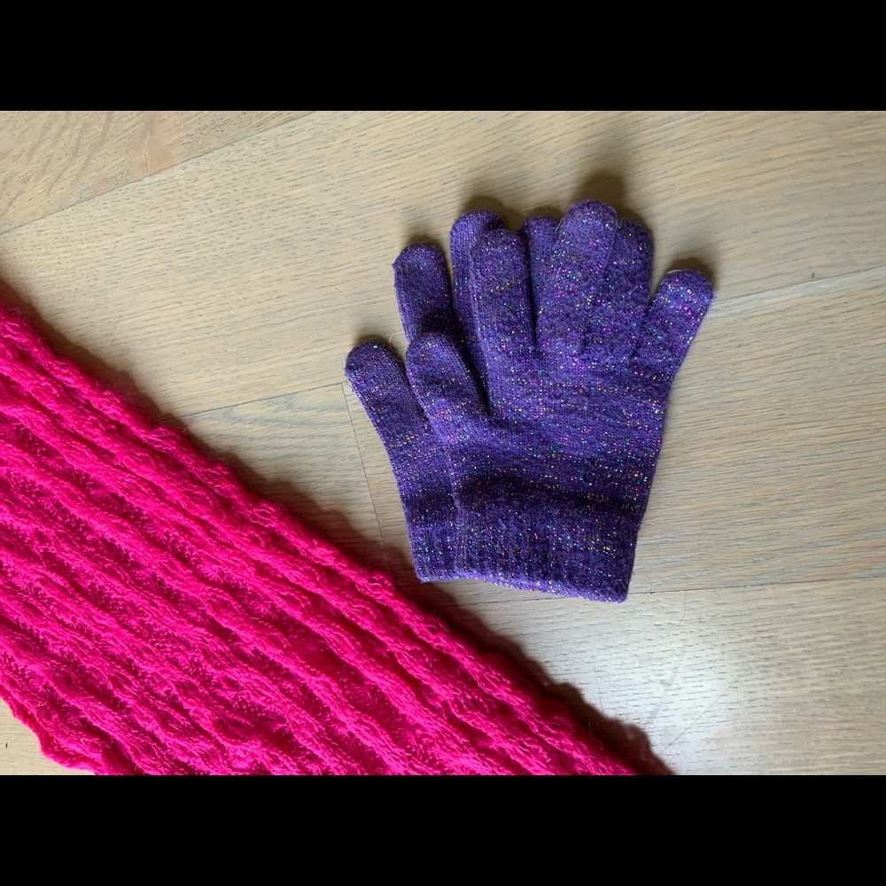 Colorful Scarf & Mittens - Picture 2 of 4